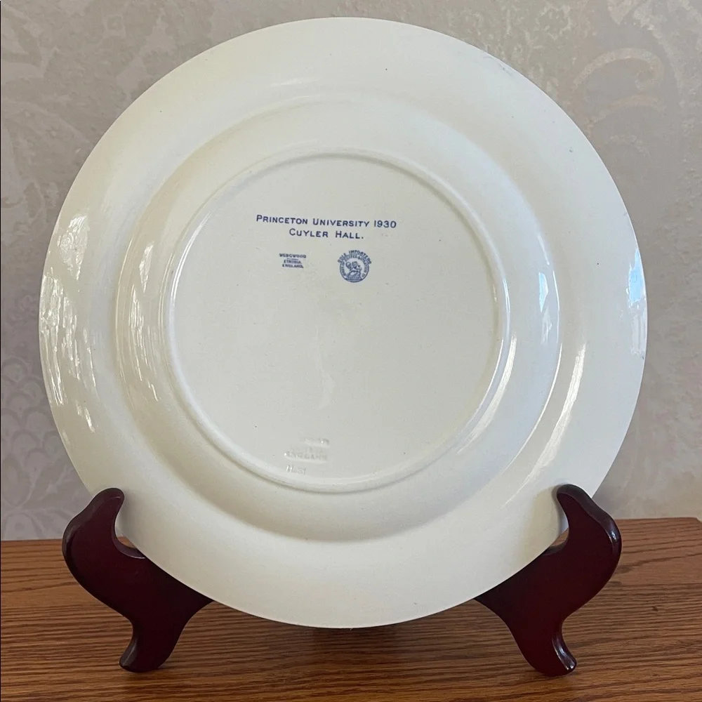 Wedgwood Blue and White Princeton University 1930 Guyler Hall plate 10.25”